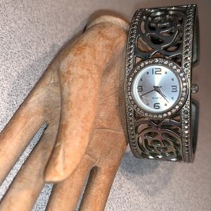 listing-status-banner